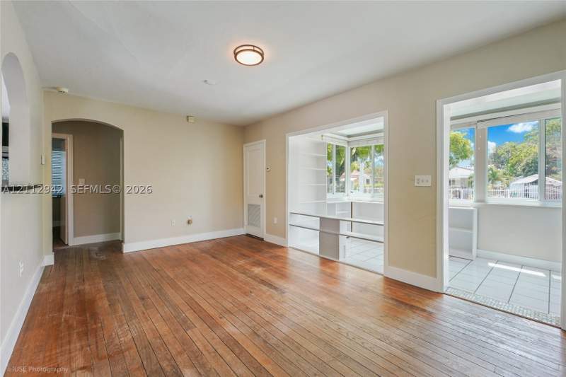 2 bedroom SingleFamilyResidence at 1321 NW 51st Ter, Palm Park, Miami — photo 4