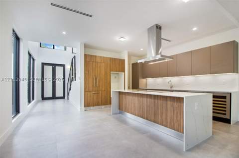 3242 Day Avenue, Miami FL - photo 9 of 35
