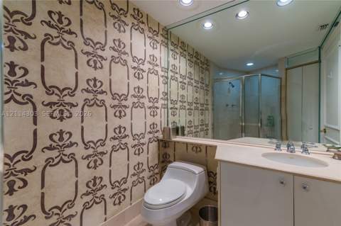 300 S Pointe Dr 1504, Miami Beach FL - photo 13 of 38