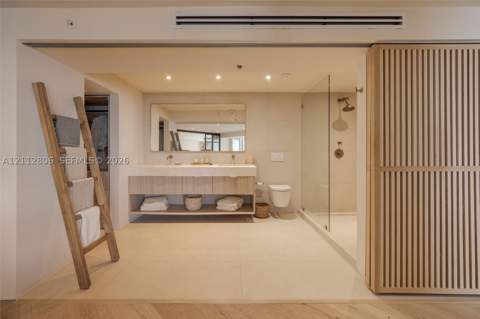 6767 Collins Ave 2206, Miami Beach FL - photo 15 of 40