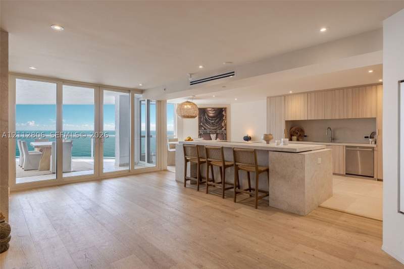 3 bedroom Condominium at 6767 Collins Ave 2206, The Sterling Condo, Miami Beach — photo 3