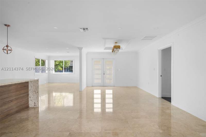 4 bedroom SingleFamilyResidence at 245 191st Ter, Golden Shores Ocean Blvd, Sunny Isles Beach — photo 4