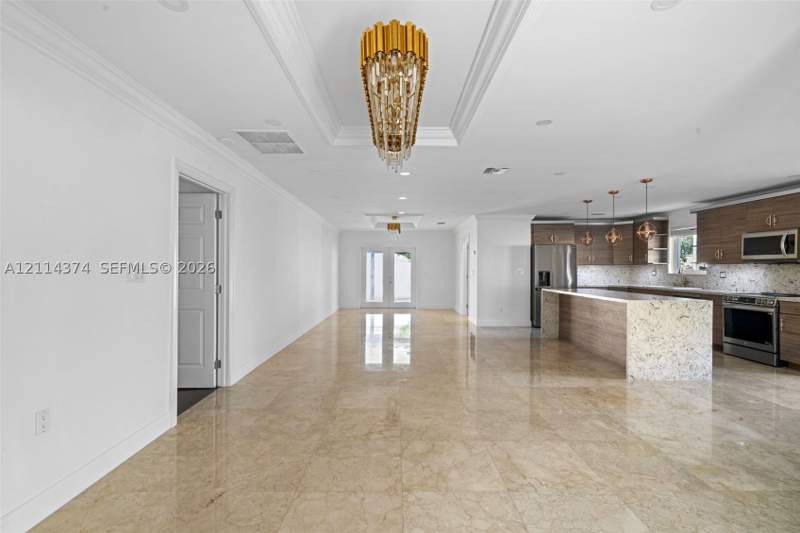 4 bedroom SingleFamilyResidence at 245 191st Ter, Golden Shores Ocean Blvd, Sunny Isles Beach — photo 5