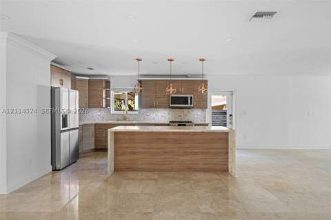 245 191st Ter, Sunny Isles Beach FL - photo 8 of 25