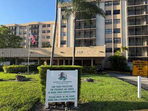 900 NE 195th St 105, Miami FL - photo 8 of 12