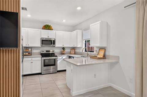 20737 NE 2nd Ct, Miami FL - photo 8 of 48