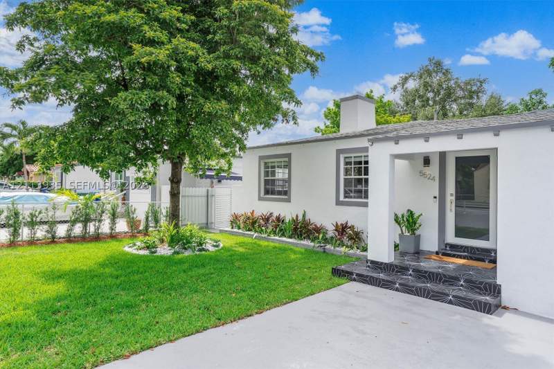 4 bedroom SingleFamilyResidence at 5524 SW 5th Ter, El Camino Park, Miami — photo 3