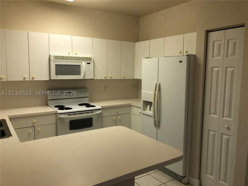 3 bedroom Condominium at 2733 NE 3rd Ct 103, Caribbean Isles Villas Co, Homestead — photo 4