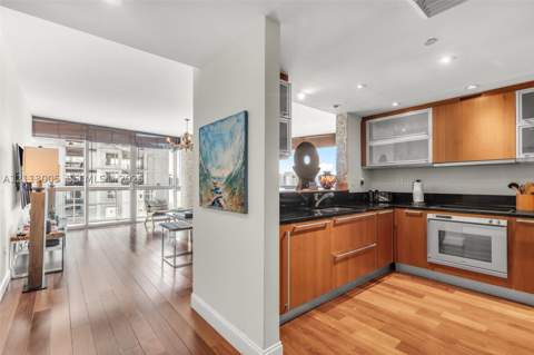 101 20th St 1706, Miami Beach FL - photo 6 of 59
