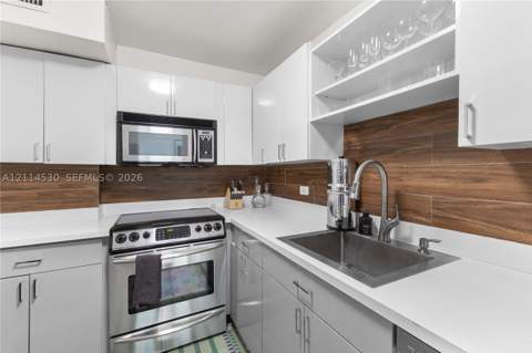 3 Island Ave 14L, Miami Beach FL - photo 10 of 43