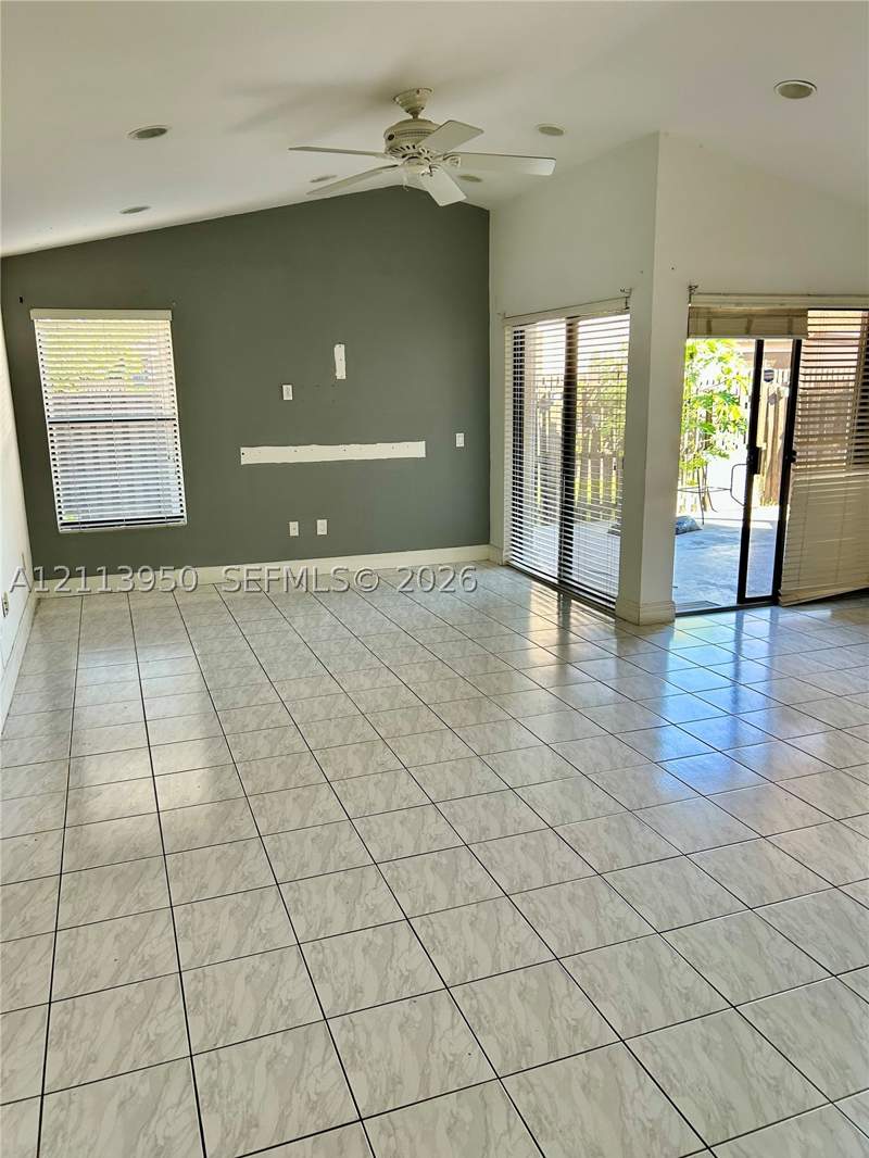3 bedroom Condominium at 4870 SW 152nd Pl F-93, Lakes Meadow Vilg Homes C, Miami — photo 3