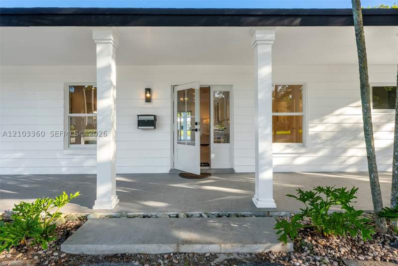 5 bedroom SingleFamilyResidence at 6951 SW 134th St, Fairmont Acres Sec 3, Pinecrest — photo 3