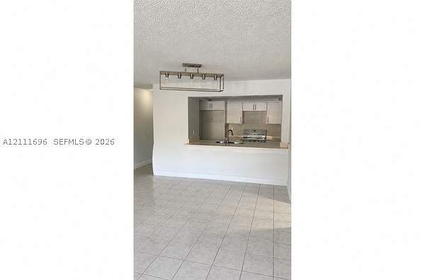 2 bedroom Condominium at 280 W Park Dr 101-6, Park Lake Vilg Condo Phs, Miami — photo 3