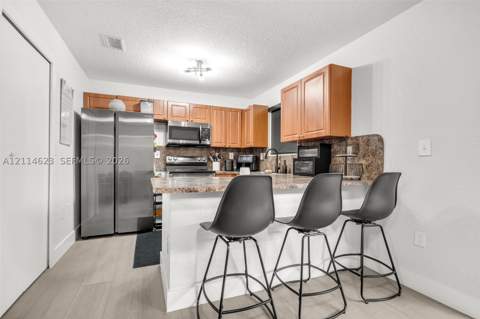 11486 NW 94th Pl 2, Hialeah Gardens FL - photo 10 of 42