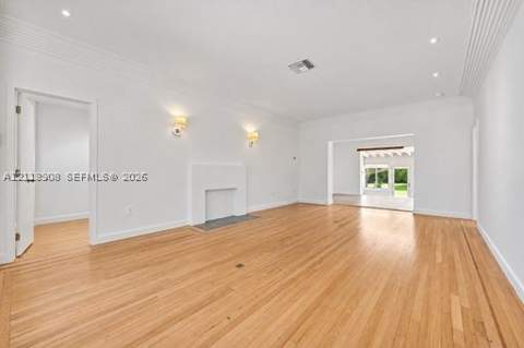 4469 Post Ave, Miami Beach FL - photo 6 of 37