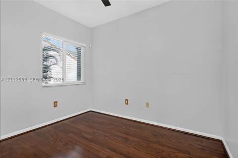 7974 NW 190th Ter, Hialeah FL - photo 9 of 51