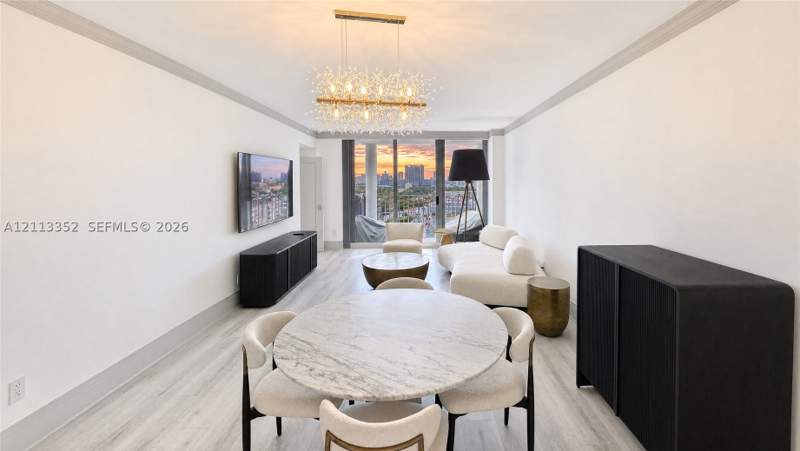 1 bedroom Condominium at 1500 Ocean Dr 1210, 1500 Ocean Drive Condo, Miami Beach — photo 2