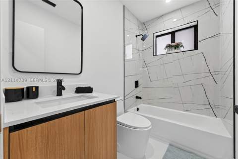 10945 SW 218th Ter, Miami FL - photo 13 of 24