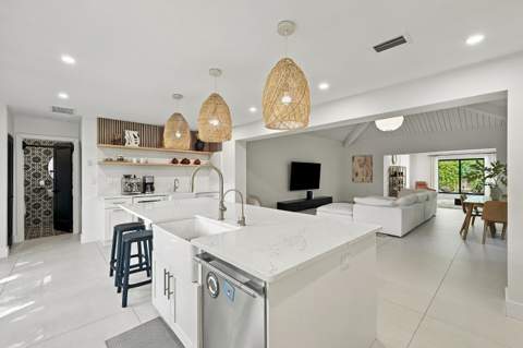4140 Pamona Avenue, Miami FL - photo 19 of 50