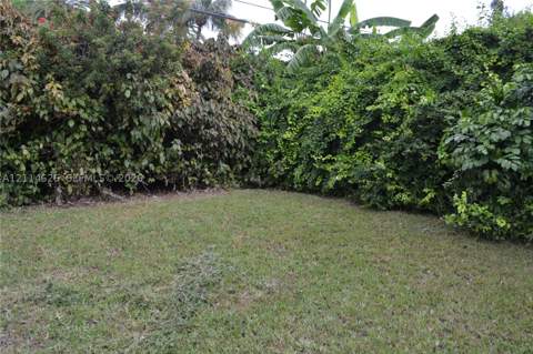 4381 SW 16th St, Miami FL - photo 8 of 18