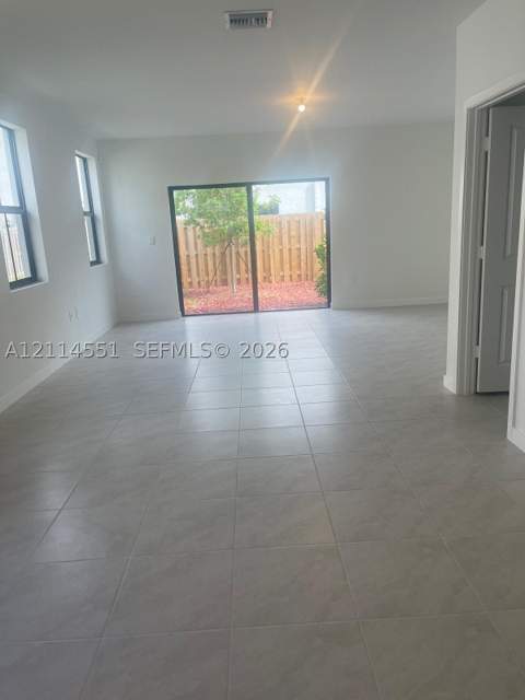 457 NE 12th St, Florida City FL - photo 14 of 15