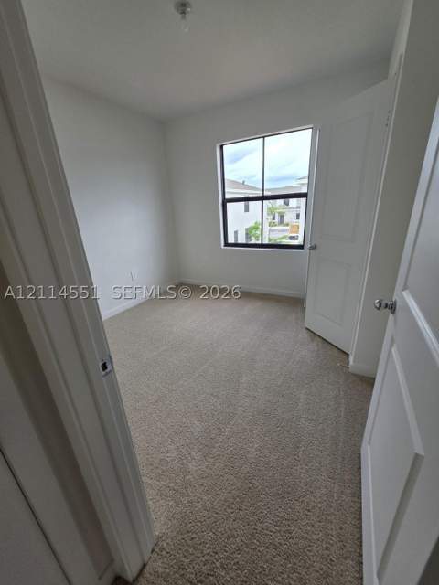 457 NE 12th St, Florida City FL - photo 9 of 15