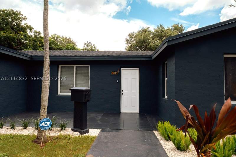 3 bedroom SingleFamilyResidence at 801 NE 144th St, Sunny Acres, North Miami — photo 3