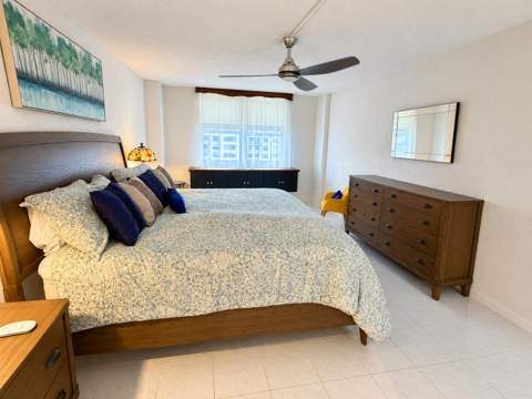 251 174th Street 707, Sunny Isles Beach FL - photo 7 of 11