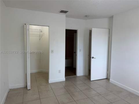 18346 NW 68th Ave K, Hialeah FL - photo 12 of 30
