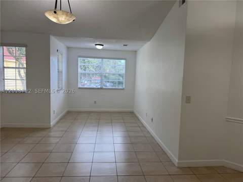18346 NW 68th Ave K, Hialeah FL - photo 20 of 30