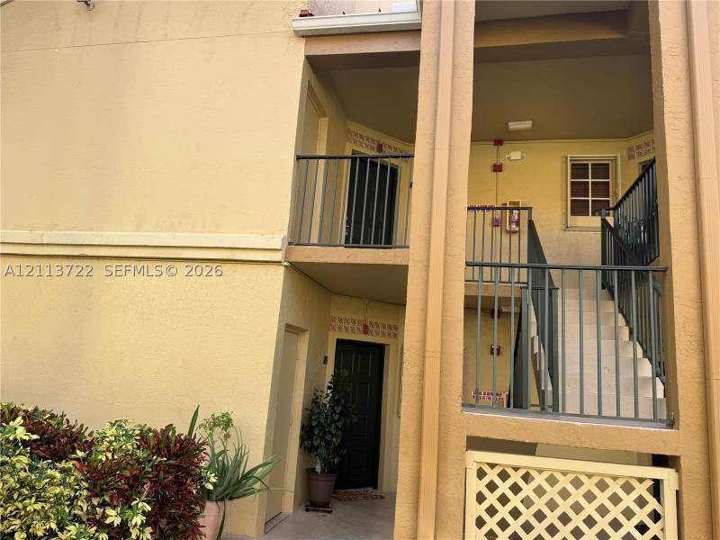2 bedroom Condominium at 18346 NW 68th Ave K, La Hacienda Country Club, Hialeah — photo 5