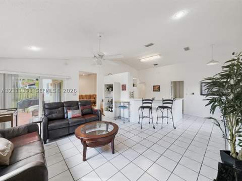 17853 SW 137th Pl, Miami FL - photo 11 of 24