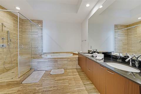 15901 Collins Ave 3907, Sunny Isles Beach FL - photo 10 of 37