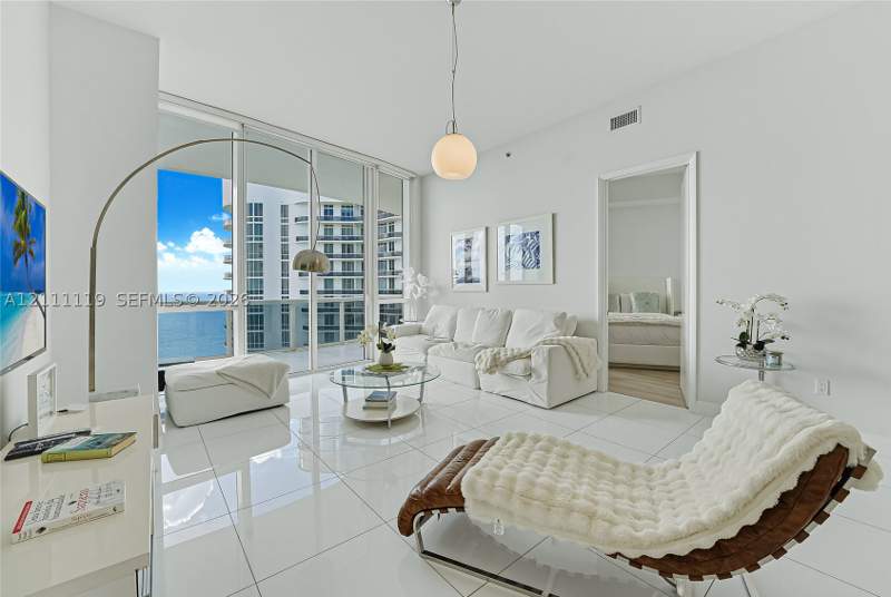 3 bedroom Condominium at 15901 Collins Ave 3907, Tdr Tower II Condo, Sunny Isles Beach — photo 2