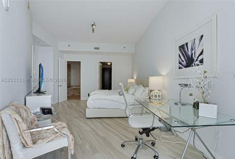 15901 Collins Ave 3907, Sunny Isles Beach FL - photo 8 of 37