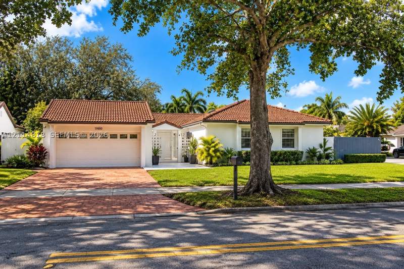 4 bedroom SingleFamilyResidence at 19880 NW 64th Ct Rd, Country Lake Manors, Hialeah — photo 2