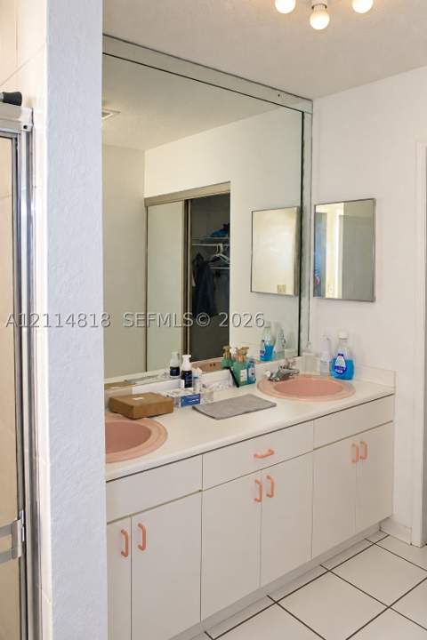 19880 NW 64th Ct Rd, Hialeah FL - photo 7 of 17
