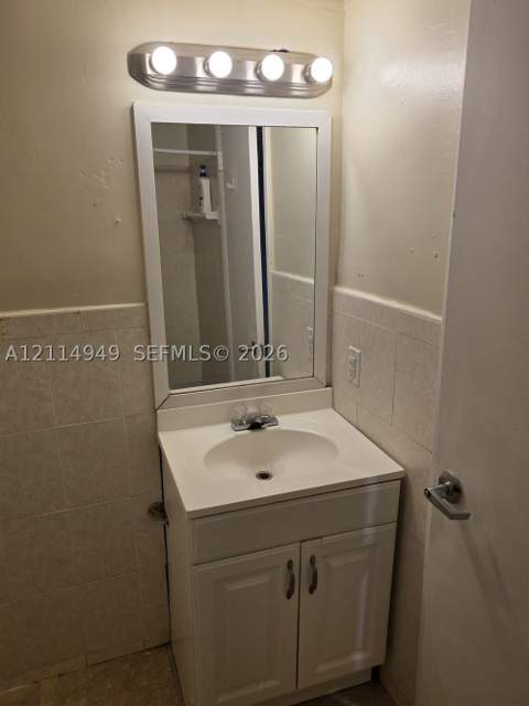 1990 W 56th St 1319, Hialeah FL - photo 16 of 22