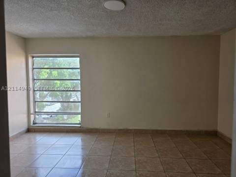 1990 W 56th St 1319, Hialeah FL - photo 6 of 22