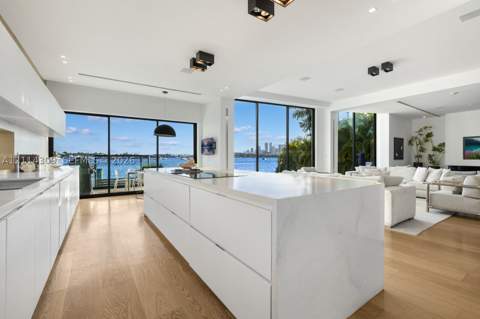 1374 S Venetian Way, Miami FL - photo 9 of 62