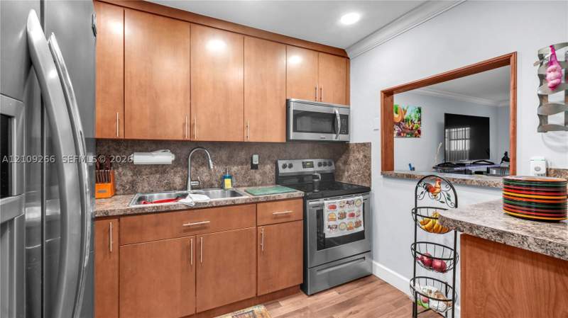 2 bedroom Condominium at 1075 W 68th St 403, Boheme Condo, Hialeah — photo 4
