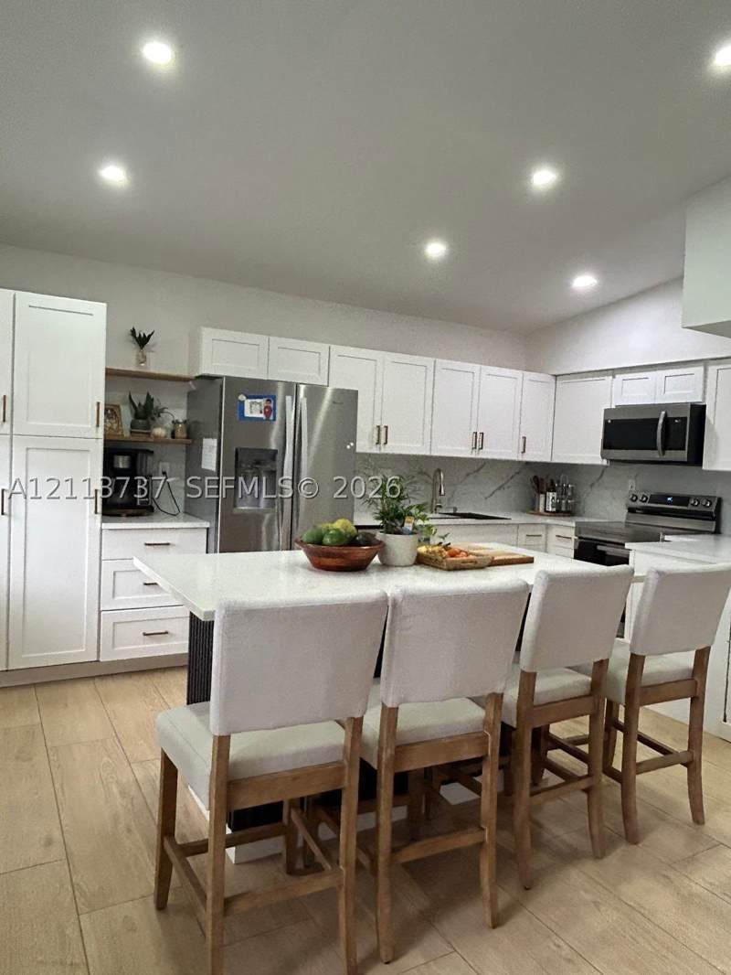 3 bedroom SingleFamilyResidence at 27025 SW 143 Pl, Naranja Pk, Miami — photo 3