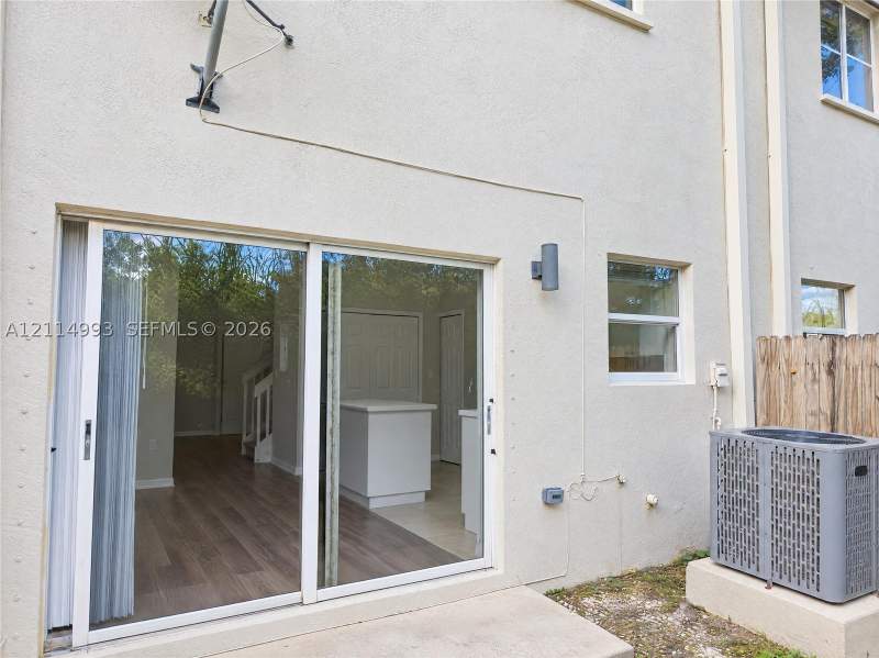 2 bedroom Townhouse at 1526 SE 31st Ct, Venetia Grove, Homestead — photo 5