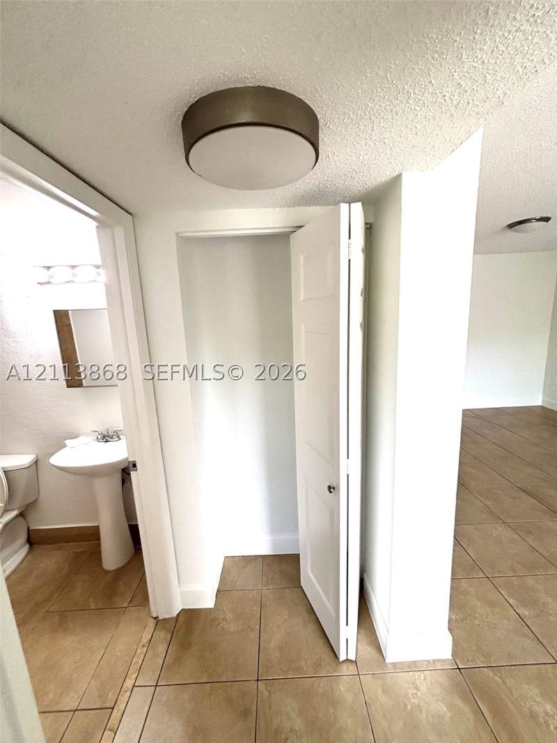2 bedroom Condominium at 8200 SW 210th St 101, Saga Bay Gardens Condo, Cutler Bay — photo 5