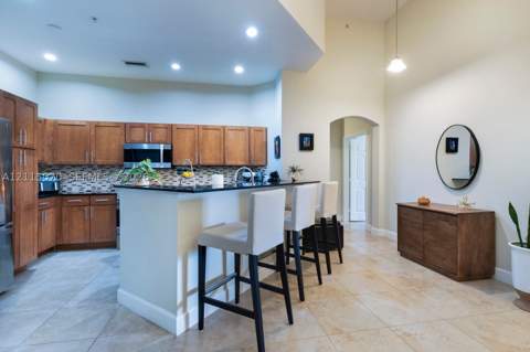 8390 SW 72nd Ave 301, Miami FL - photo 14 of 38
