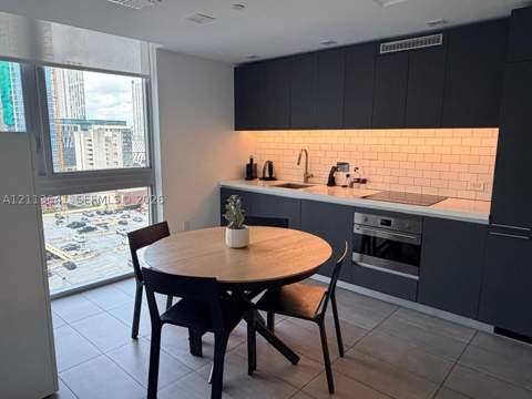 227 NE 2nd St 1702, Miami FL - photo 7 of 36