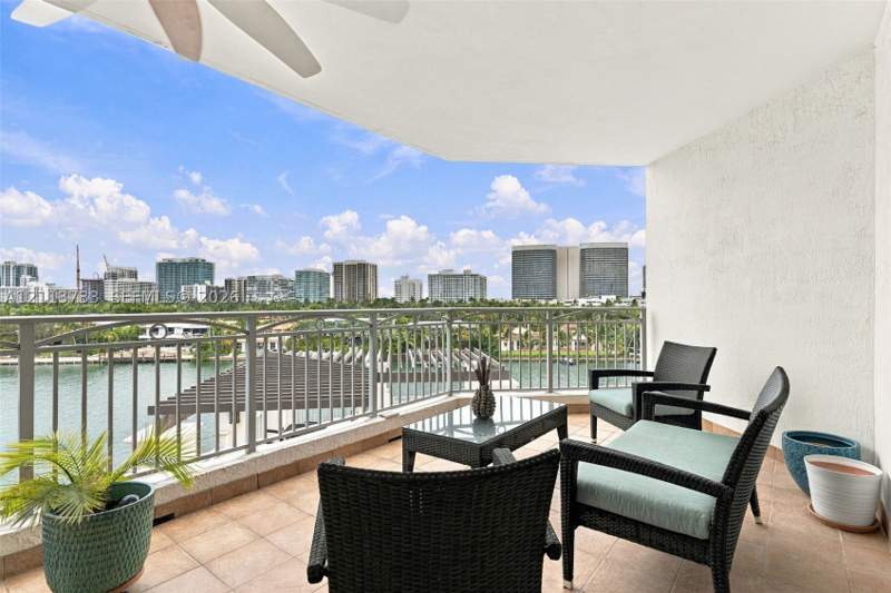 2 bedroom Condominium at 9751 E Bay Harbor Dr 6A, Carroll Walk Condo, Bay Harbor Islands — photo 5