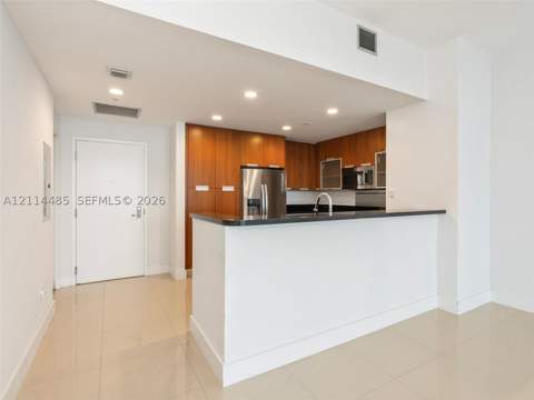 7901 Hispanola Ave 1905, North Bay Village FL - photo 11 of 43