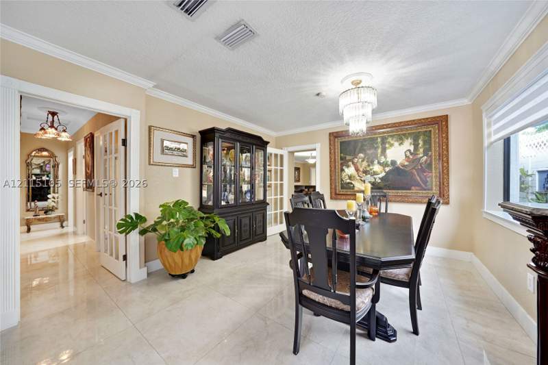 4 bedroom SingleFamilyResidence at 3500 SW 88th Pl, Bird Rd Highlands, Miami — photo 5