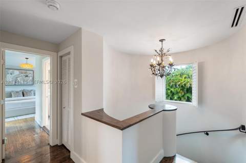5386 Alton Rd, Miami Beach FL - photo 16 of 84
